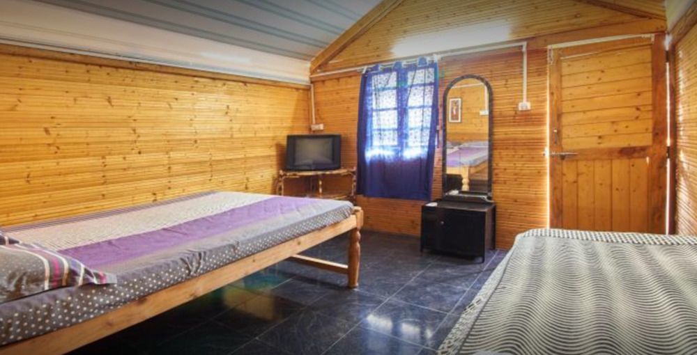 Tivai Beach Cottages Калангут Экстерьер фото
